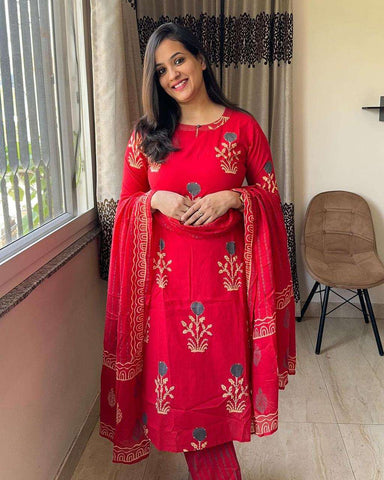 Pure Fine Cotton Fabric Kurti With Pant And Dupatta